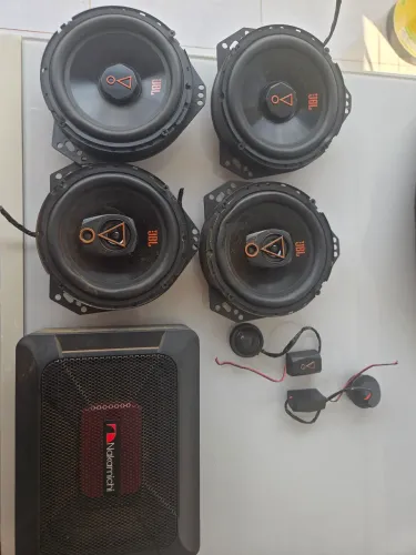 Kit som automotivo jbl e nakamish