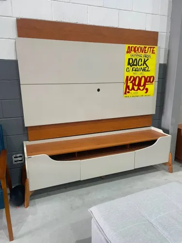 Rack com Painel Laqueado ÚLTIMA PEÇA