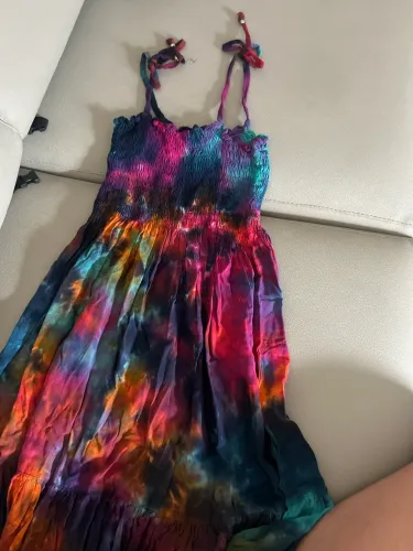 Vestido colorido tie dye feminino tamanho 6 a 9 anos