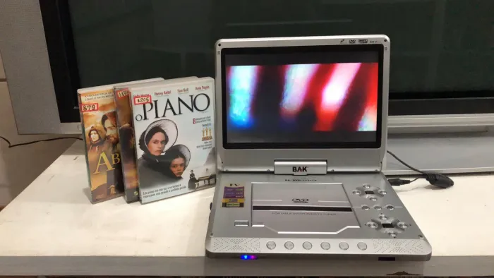 DVD portátil 11 polegadas BAK BK-DVD-1131TV