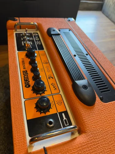 Amplificador Orange Rocker 15