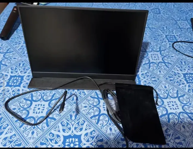 Monitor portátil 15,6", 1080p, 60hz, HDMI