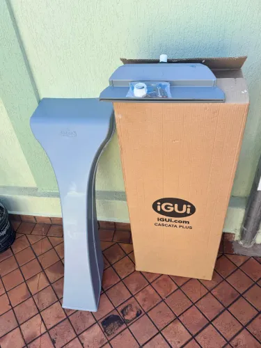 Cascata Plus para Piscina iGUi Splash Cinza - Nova, Nunca Instalada