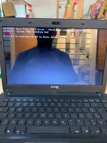 Notebook para peças ou reparo