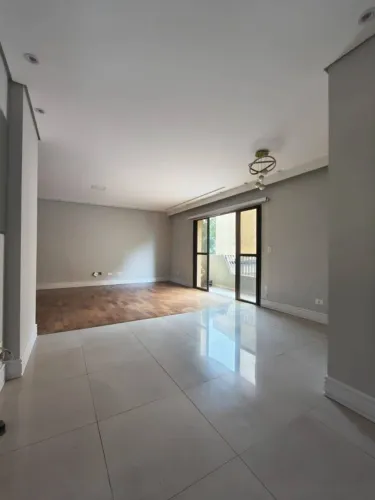 Apartamento com 3 Quarto(s) e 3 banheiro(s) para Alugar, 127 m² por R$ 5000 / Mês