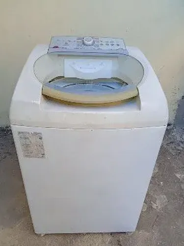 VENDE-SE OU TROCO POR CELULAR