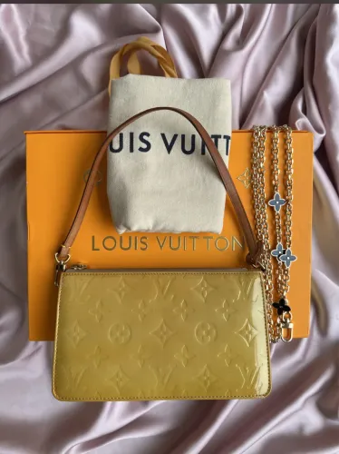 Bolsa Louis vuitton vernis pochette vintage anos 2000