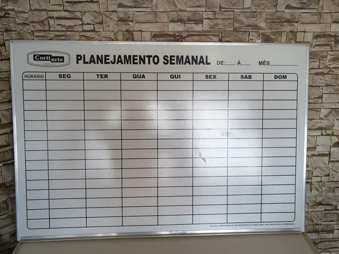 Vendo quadro de planejamento semanal