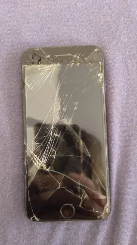 Celulares quebrados para retirada  de peças 