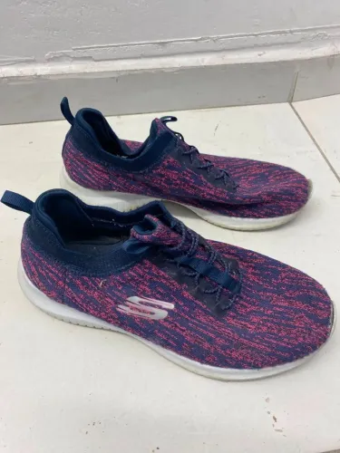 Tênis Skechers Rosa com roxo