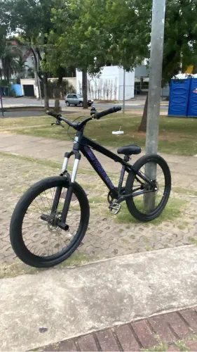 Vendo bike pra ir embora rápido ou troco em caixa trio de carro