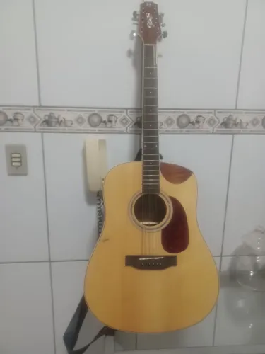 Vende-se violão profissional elétrico
