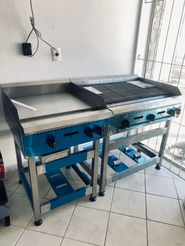 NZ. Conjunto Chapa e Broiler Profissional 90 cm com cavalete linha Prime VENÂNCIO 