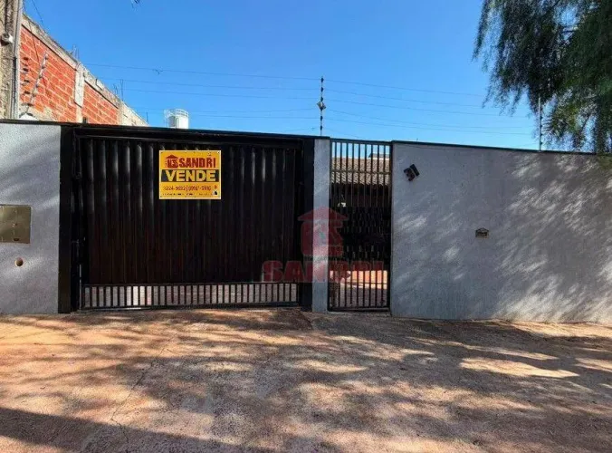 Casa com 3 dormitórios (sendo 1 suíte) à venda, 180 m² área construída - Residencial Pione