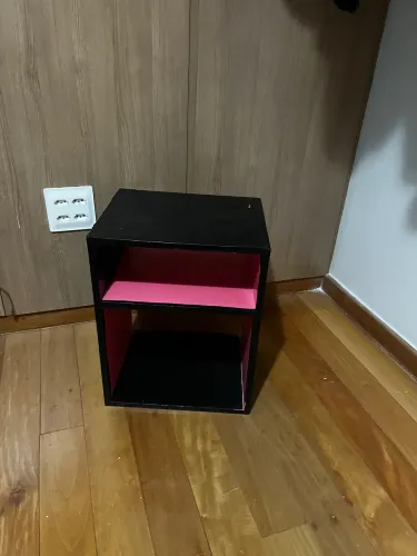 Criado mudo 
