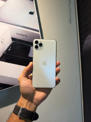 iPhone 11 Pro Max 64GB 