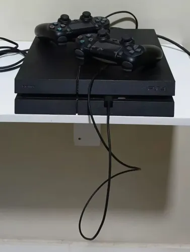 Vídeo game PS4.