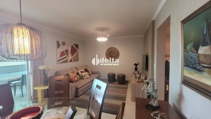 Apartamento com 3 quartos sendo 1 suíte disponível para venda no bairro Santa Mônica em Ub