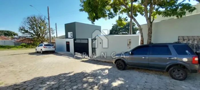 Casa Condomínio em Santa Branca