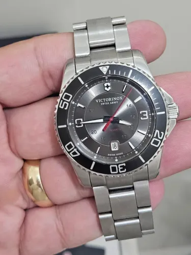 Relógio Victorinox Maverick automático
