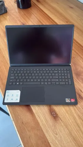Notebook Dell Inspiron 15 (3535) - AMD Ryzen 5 7520U, 512GB SSD NVMe, 8GB RAM DDR5