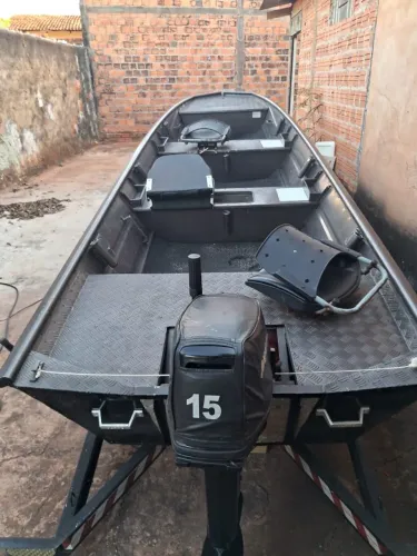 BARCO DE PESCA