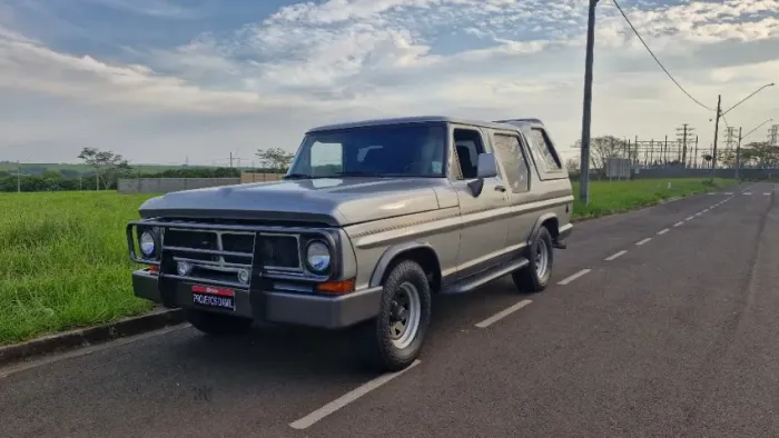 Ford F-1000 Super Diesel / Super Diesel Turbo 1985