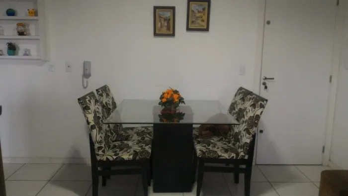 Mesa Quadrada de Vidro 1,10m x 1,10m - Sem Riscos (Apenas a Mesa)
