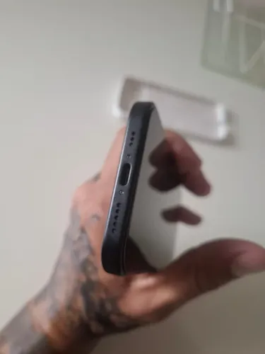 iPhone 15 