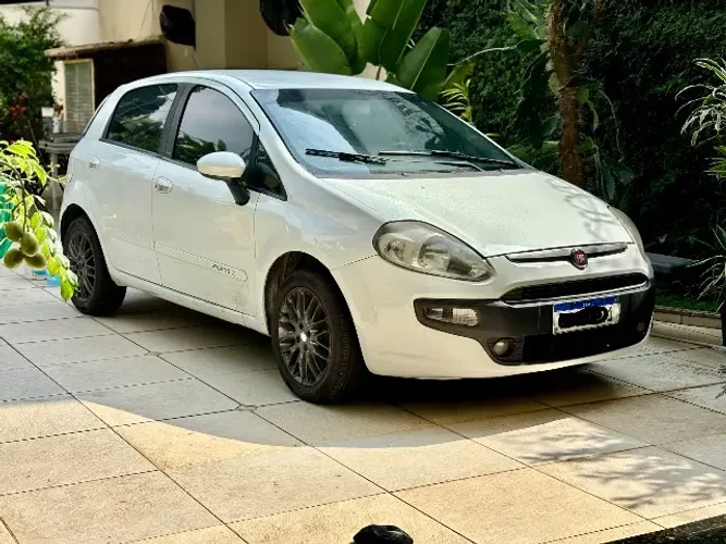 Fiat Punto Essence Dualogic 1.6 Flex 16V 5P 2013