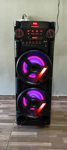 Vende-se está caixa de som amplificada amvox, modelo aca 1000 NEW X