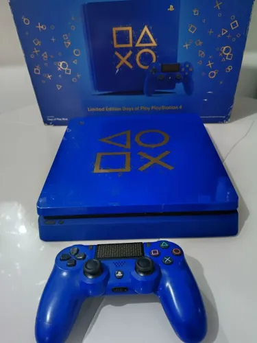 PS4 Slim edição limitada Days of Plays 1TB