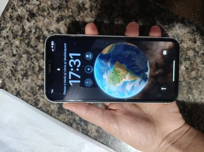 iPhone XR 400$