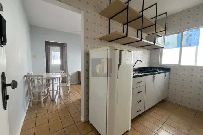 Aluguel - Centro R$ 2.680,00 + luz e gás