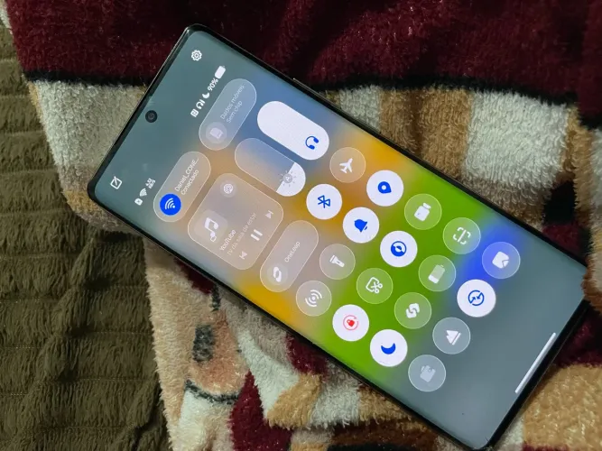 TECNO CAMON 30 S