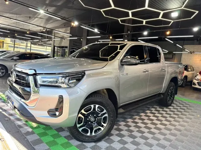 Toyota Hilux CD SRX 4X4 2.8 TDI 16V Diesel Aut. 2021