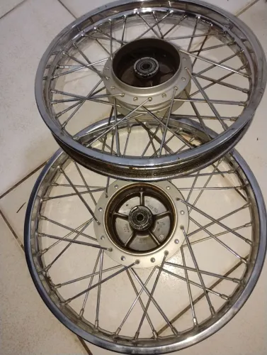 Vendo jogo de rodas original para cg