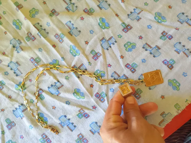 Vendo corrente com pingente e anel moeda antiga 