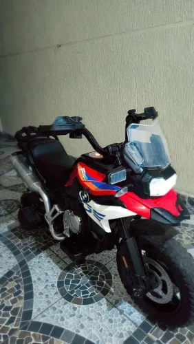 Vende-se moto elétrica BMW sem detalhes