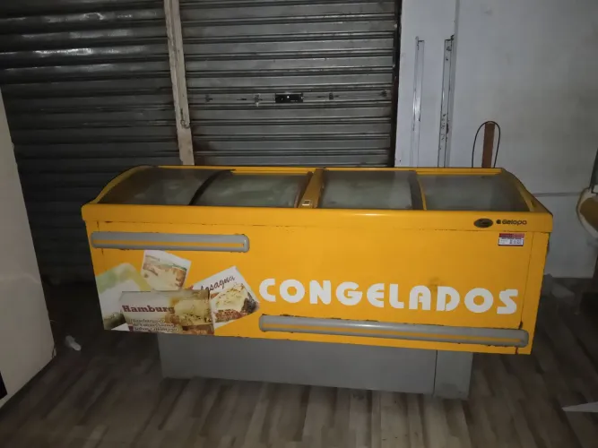 Vende-se freezer ilhas congelados