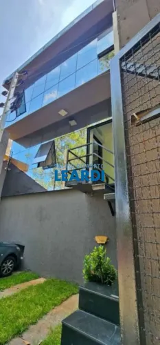 CASA ASSOBRADADA - CENTRO - SP