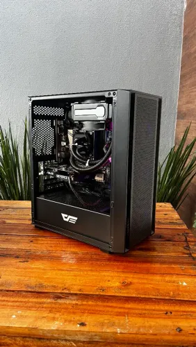PC GAMER Intel i5