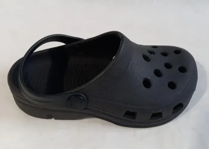 Sandália Infantil Cor preto Numeração 26/27 produto novo