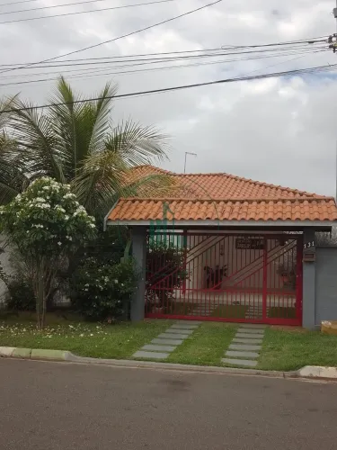 Casa nova em São Pedro com jardim e localização nobre