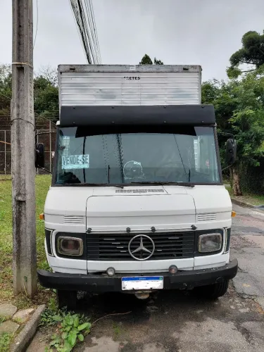 Caminhão Baú aluminio Mercedes Benz 608 D ano 81 bom de mecânica,  pneus novos sem câmara 