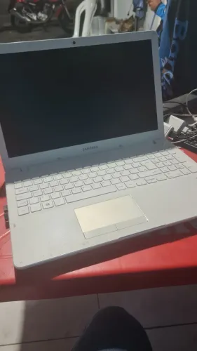 NOTEBOOK SAMSUNG I3