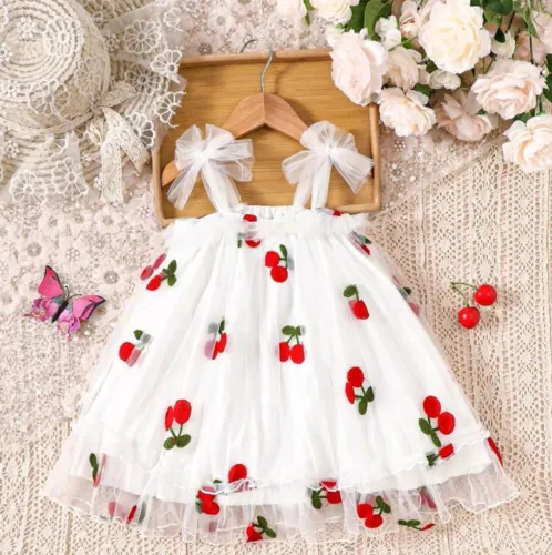 Vestido Infantil de Tule com Cerejinhas - Tam. 3 a 6 meses