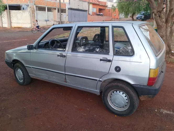 Fiat Uno Mille 1.0 Electronic 4P 1995