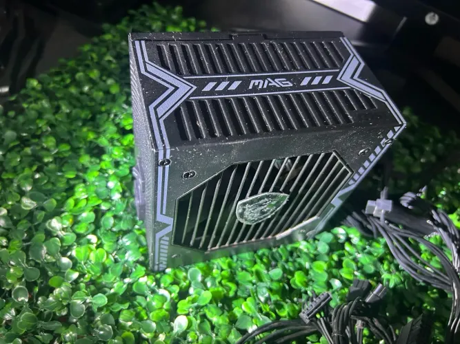 Fonte MSI MAG A550BN 550W 80 Plus Bronze - Impecável / PFC Ativo