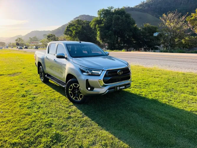 Toyota Hilux CD SRX 4X4 2.8 TDI 16V Diesel Aut. 2022
